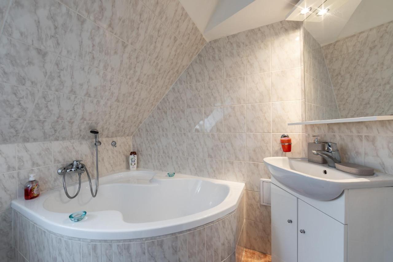 Apartment Kleopatra Karlovy Vary Extérieur photo